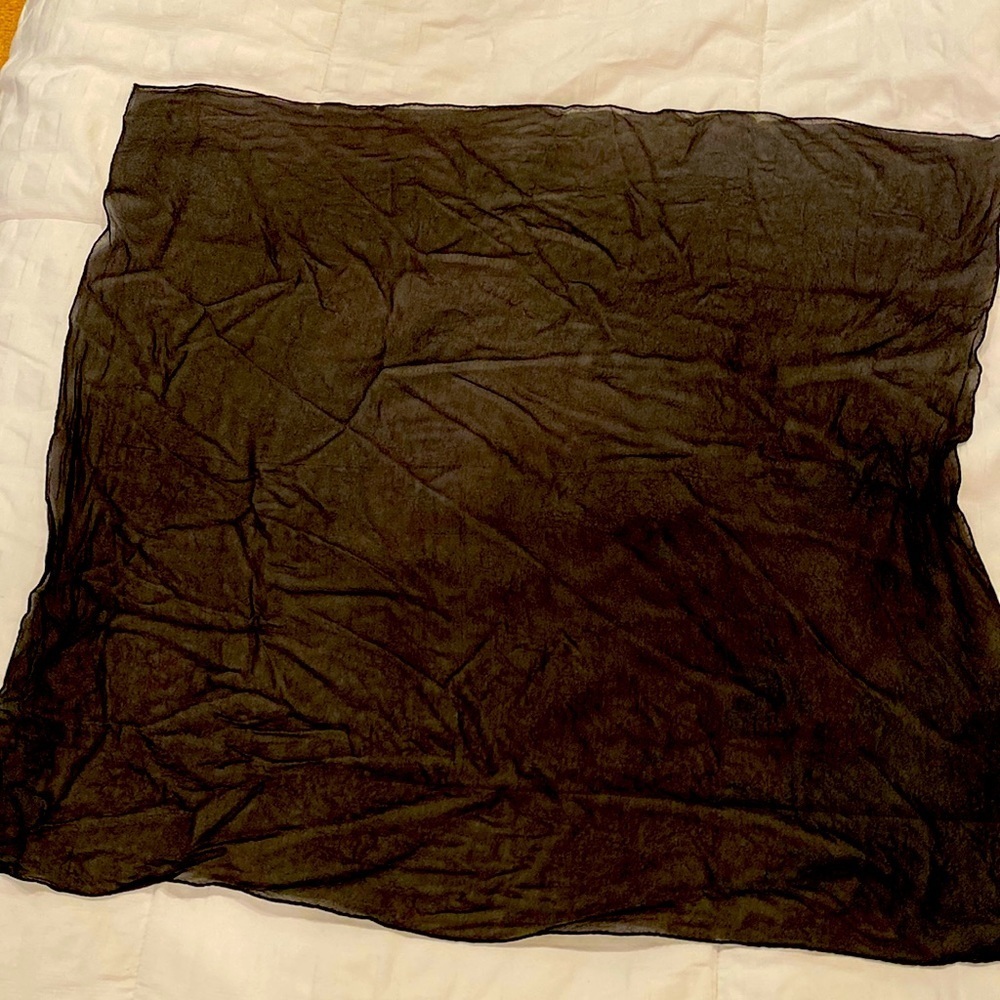 Women’s black scarf